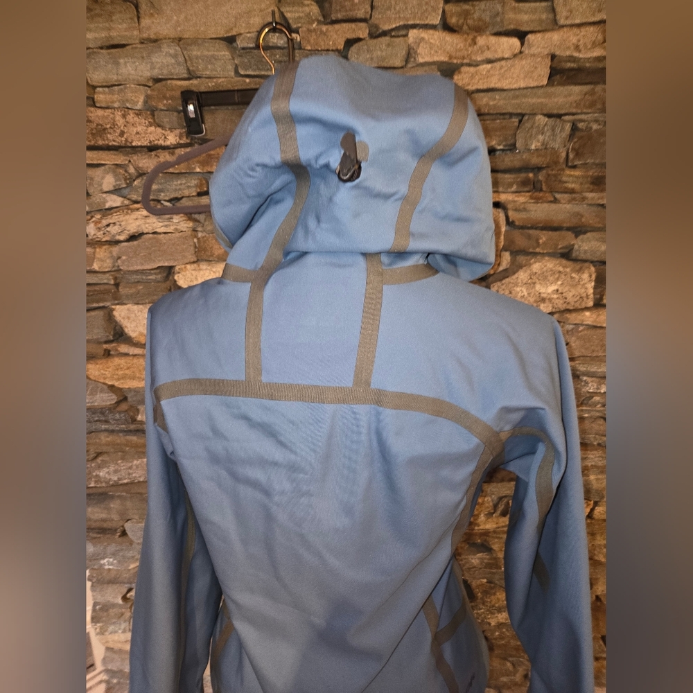 Outdoor Research Blue Hooded Jacket with Gray Accents - Picture 7 of 11